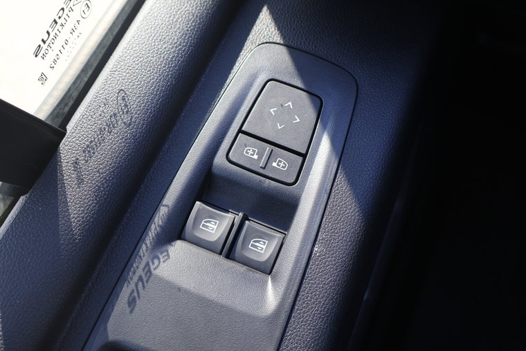Vehicle Image 29