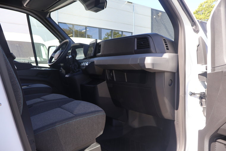 Vehicle Image 38