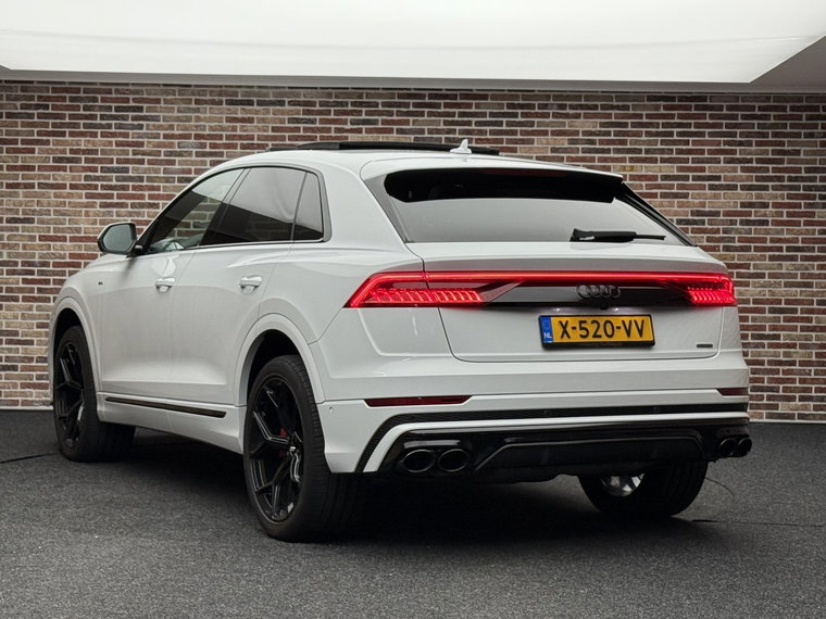 Vehicle Image 24