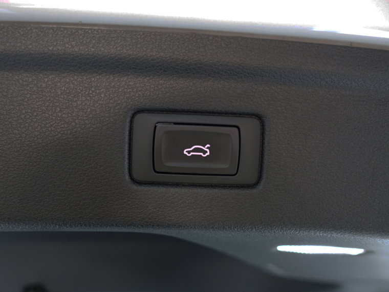 Vehicle Image 41