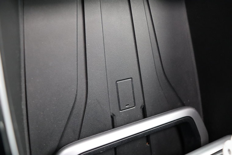 Vehicle Image 36