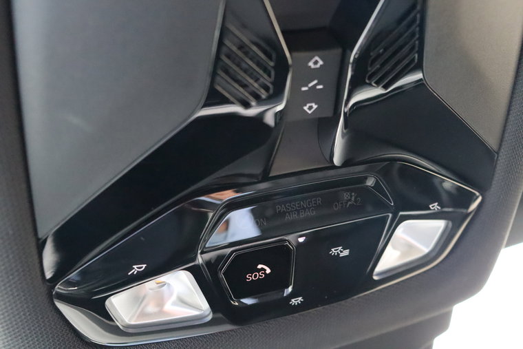 Vehicle Image 37
