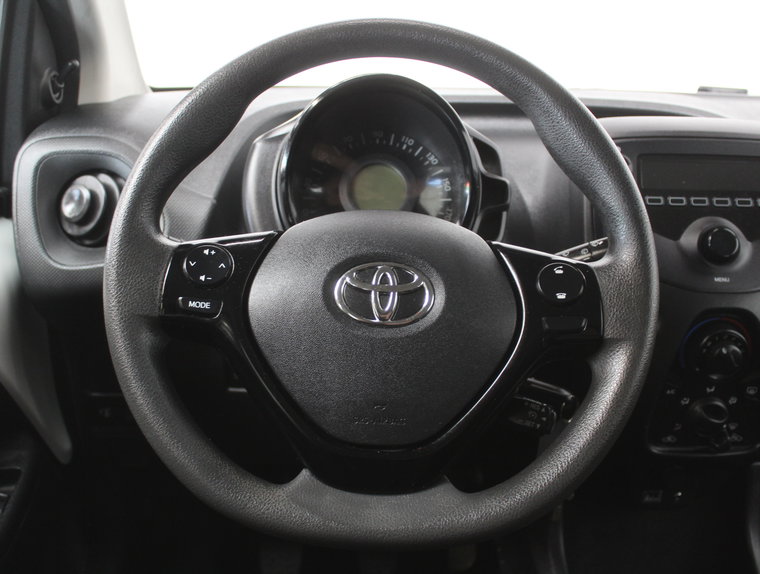 Vehicle Image 18