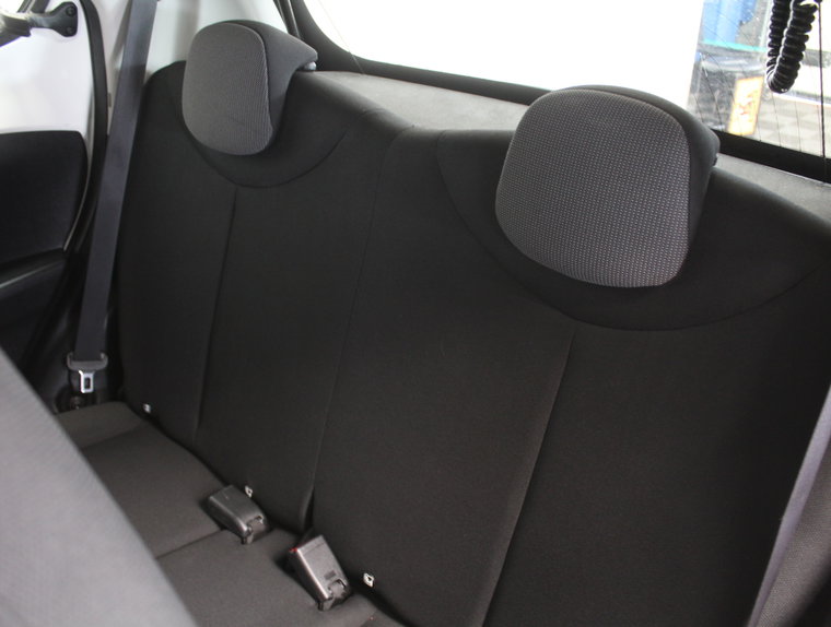 Vehicle Image 36