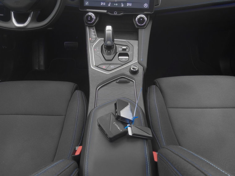 Vehicle Image 12