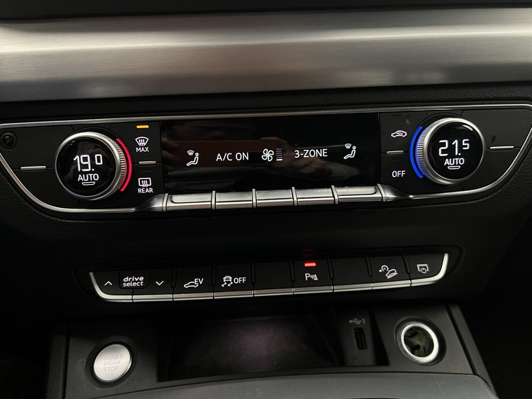 Vehicle Image 27