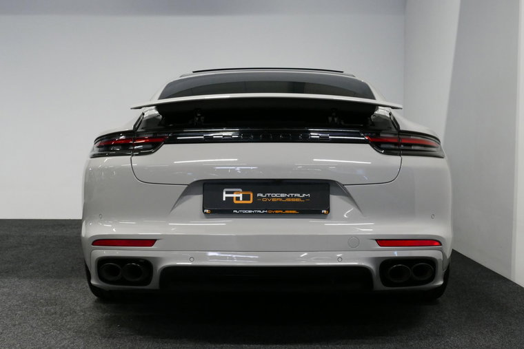 Vehicle Image 23