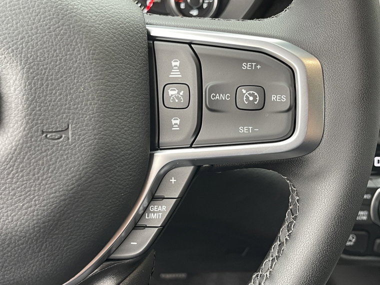 Vehicle Image 29