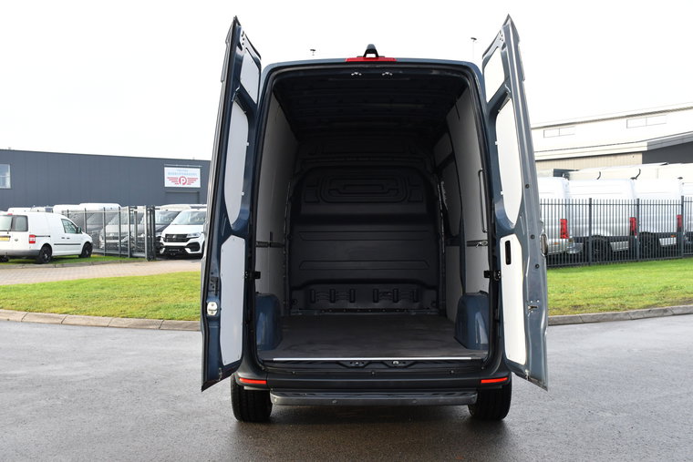 Vehicle Image 33