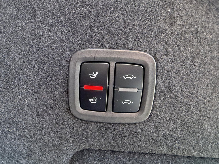 Vehicle Image 34