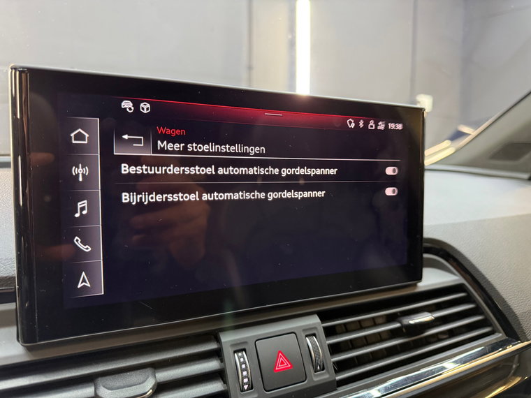 Vehicle Image 36