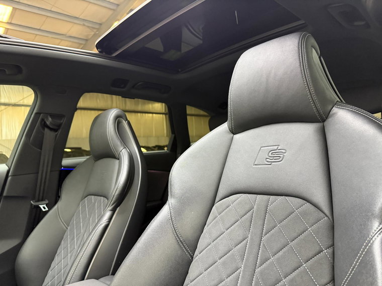 Vehicle Image 39