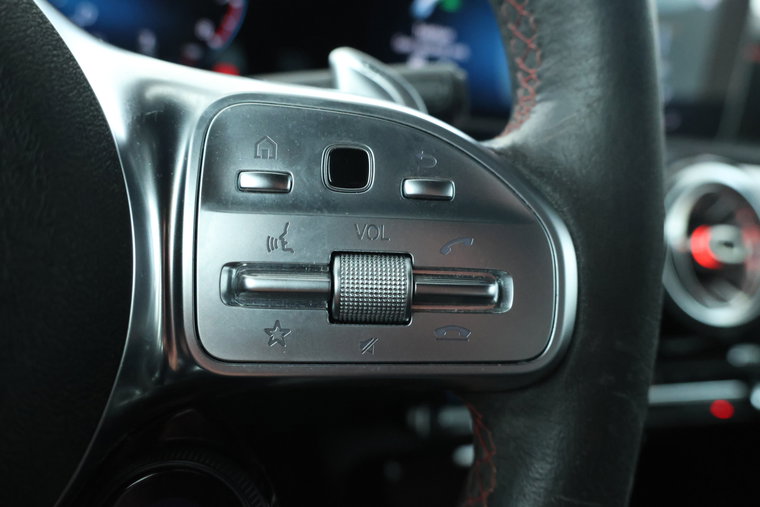 Vehicle Image 28