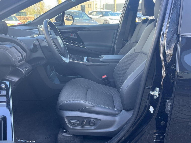Vehicle Image 17