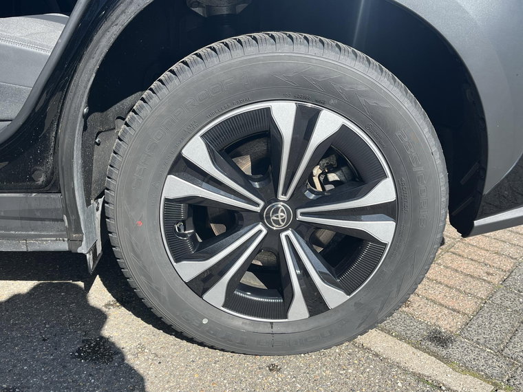 Vehicle Image 11