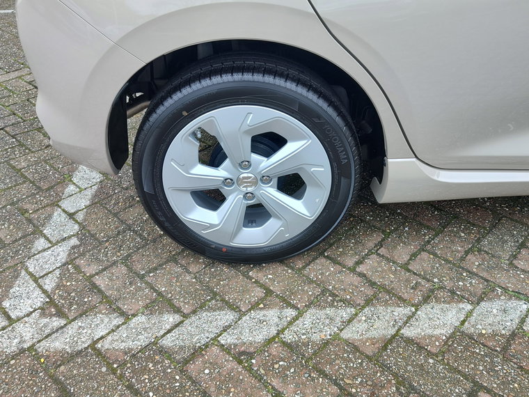 Vehicle Image 29