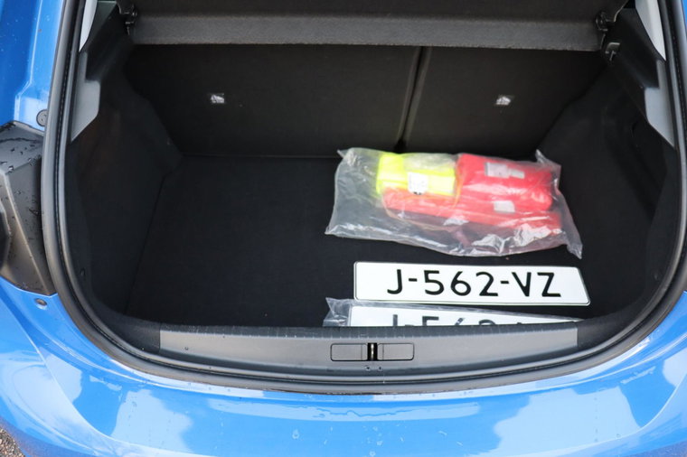 Vehicle Image 23