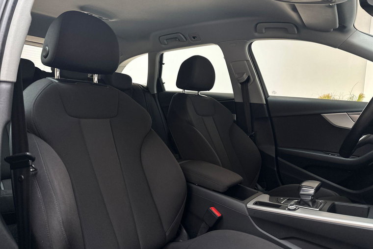 Vehicle Image 15