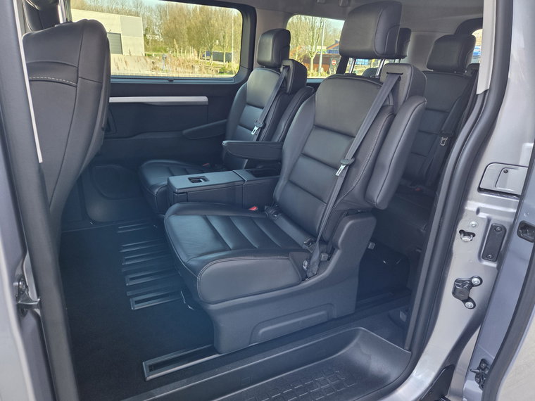 Vehicle Image 37