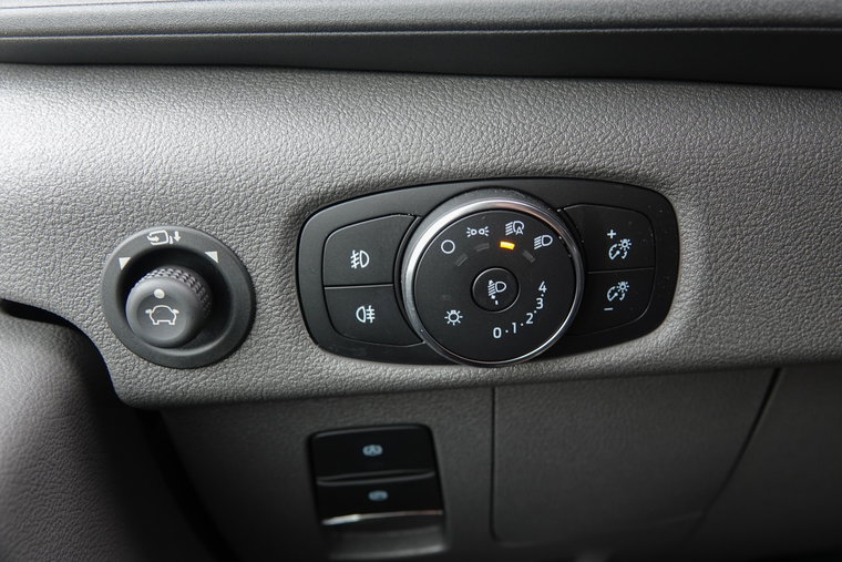 Vehicle Image 17