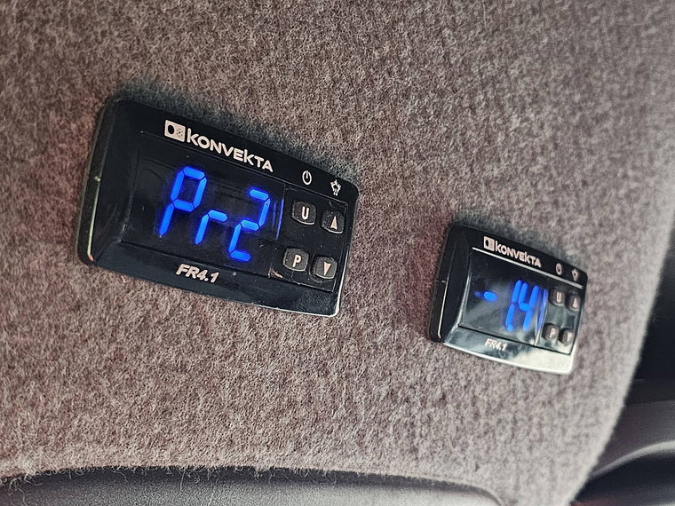 Vehicle Image 12