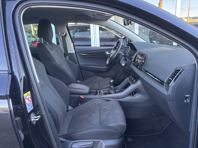 Vehicle Image 28