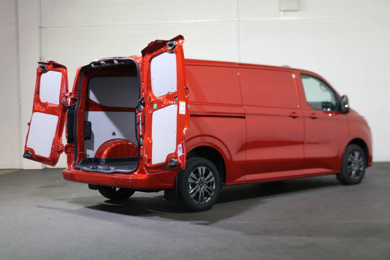 Vehicle Image 10