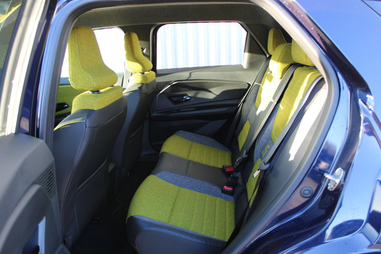 Vehicle Image 19