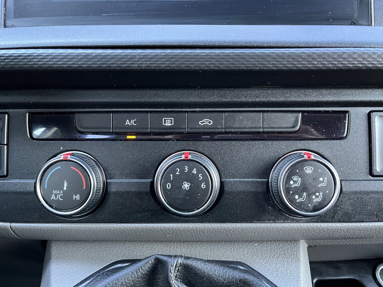 Vehicle Image 33