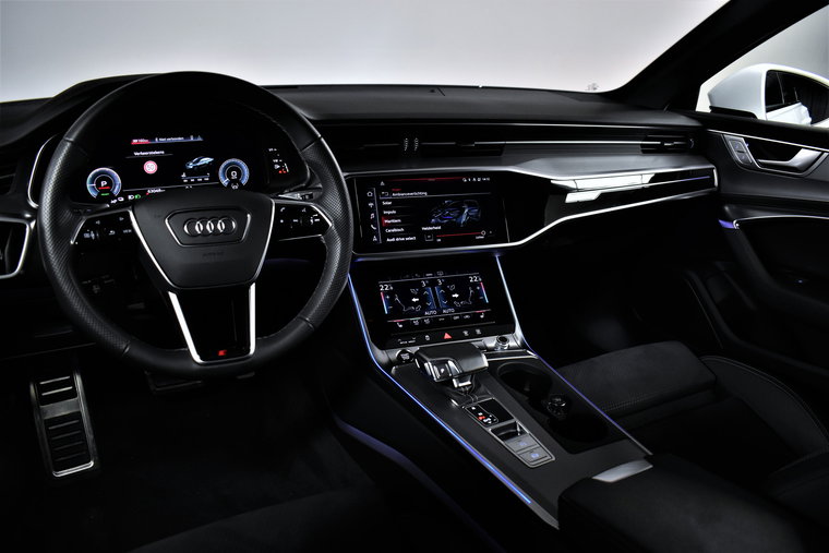 Vehicle Image 21