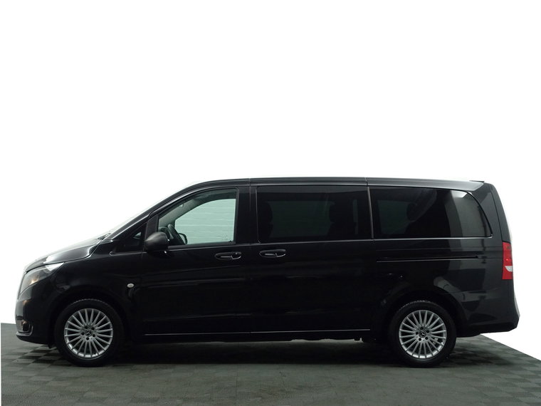 Vehicle Image 32