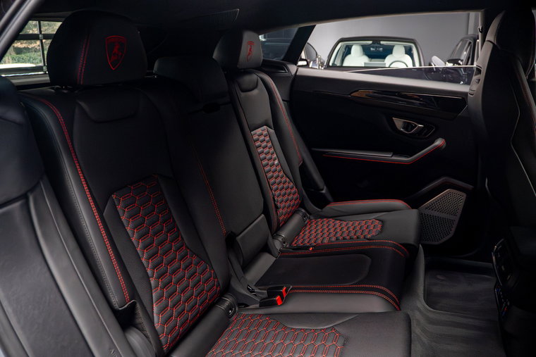 Vehicle Image 21