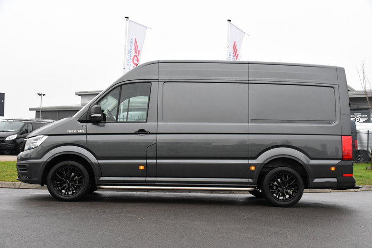 Vehicle Image 9