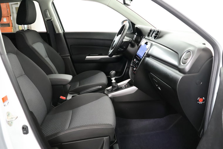 Vehicle Image 11