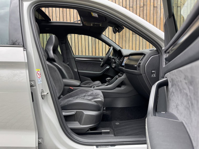 Vehicle Image 48