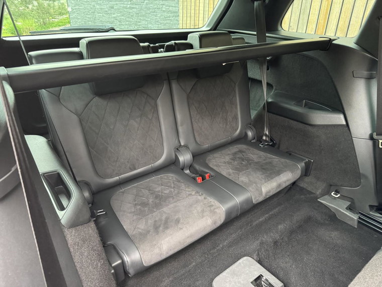 Vehicle Image 60