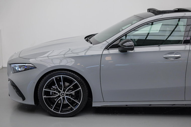 Vehicle Image 37