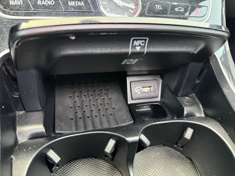 Vehicle Image 24