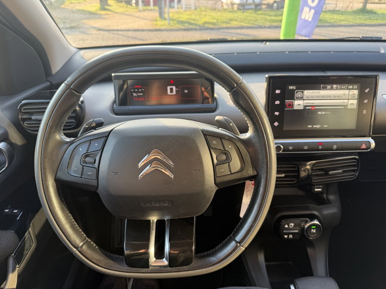 Vehicle Image 12