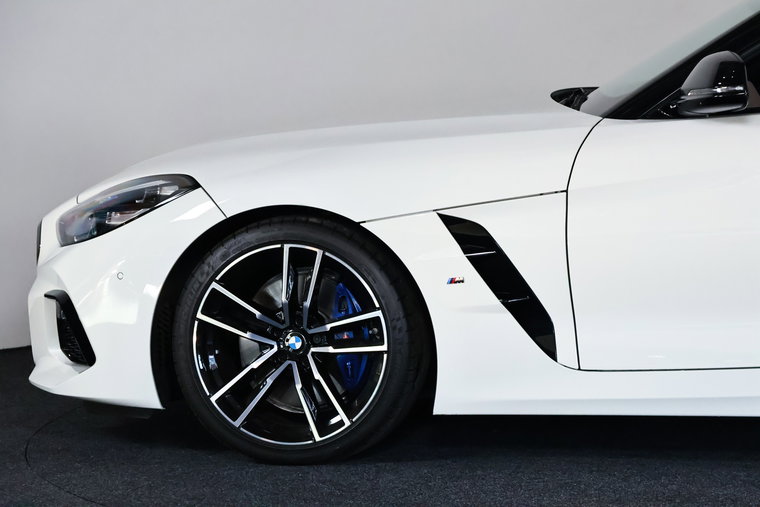 Vehicle Image 31