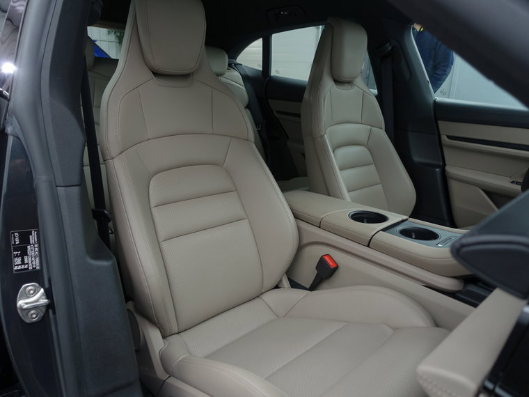 Vehicle Image 33