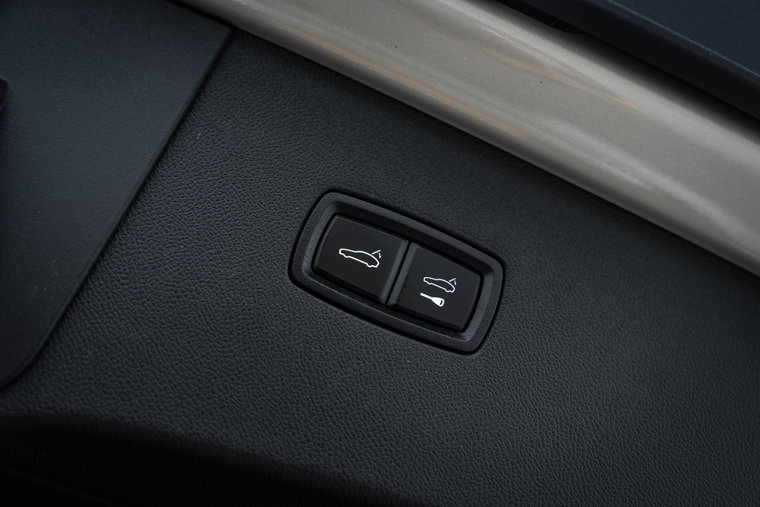 Vehicle Image 40