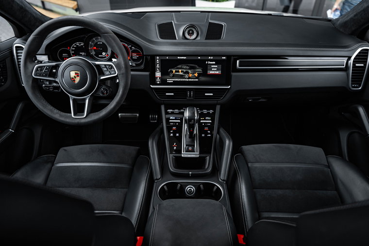 Vehicle Image 9