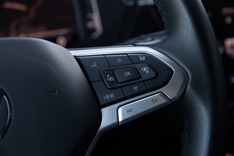 Vehicle Image 24