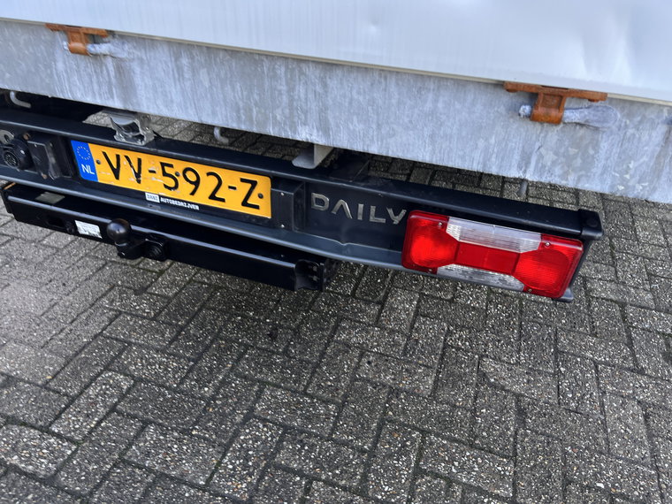 Vehicle Image 45