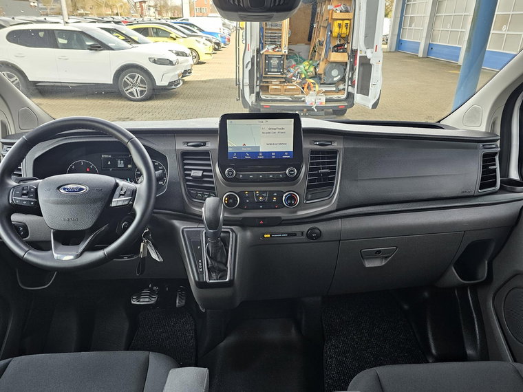 Vehicle Image 23