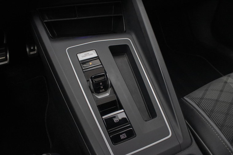 Vehicle Image 33