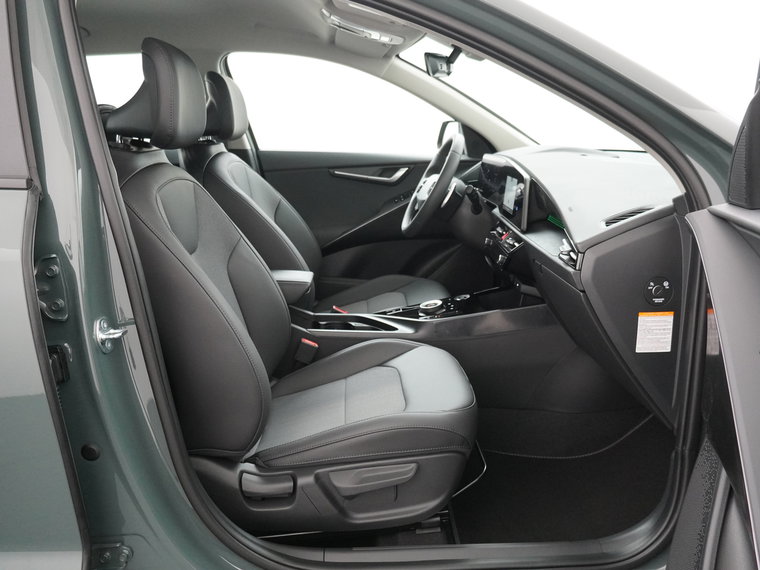 Vehicle Image 38