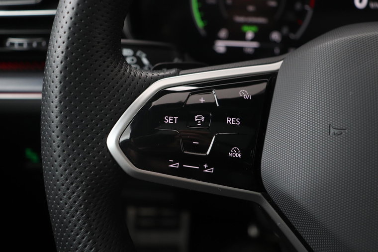 Vehicle Image 40