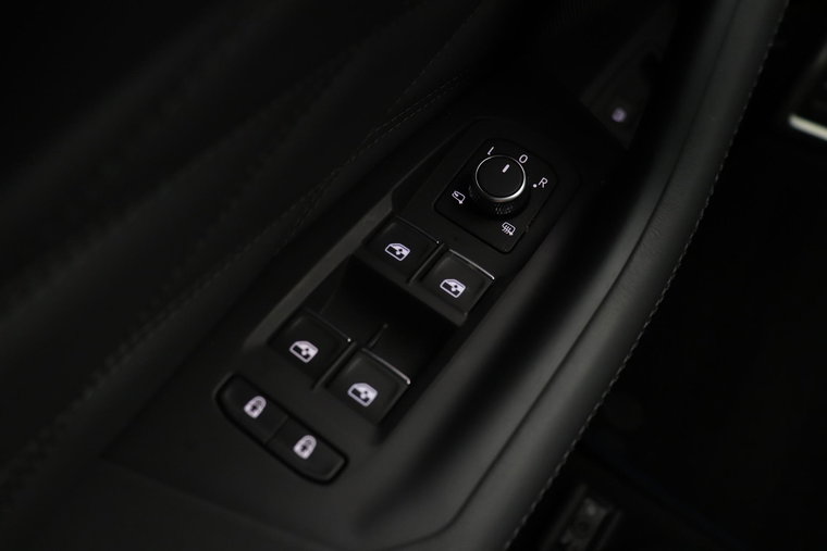 Vehicle Image 47